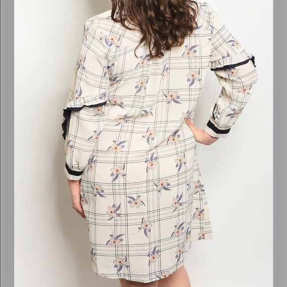 🌸Floral plaid Button Plus Size Dress🌸 - Picture 3 of 8